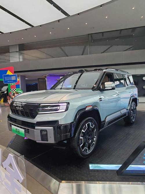 深圳165比亚迪方程豹硬派越野的爆款，英菲尼迪35周年与你共成长